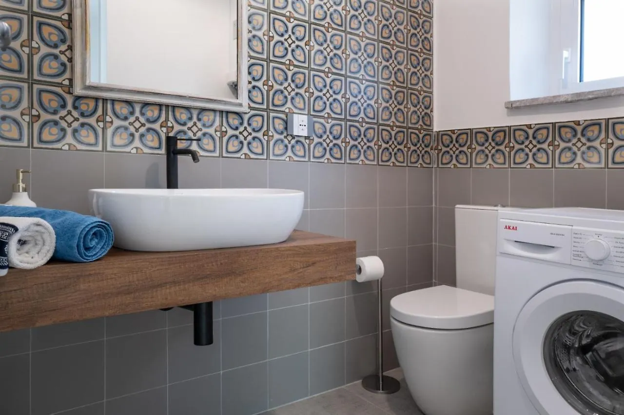 Home 29 Taormina City Center 0*,  Италия