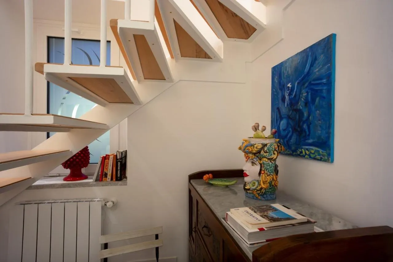 Home 29 Taormina City Center 0*,  Италия