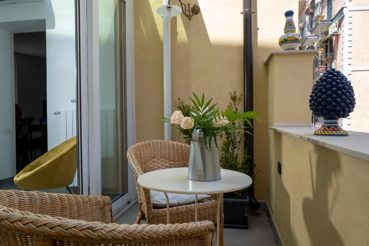 펜션 Home 29 Taormina City Center